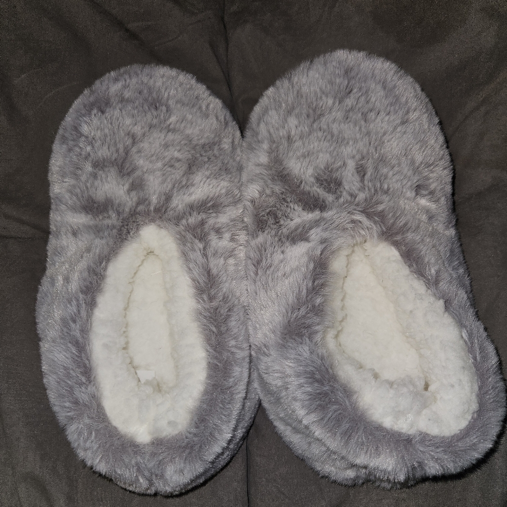 Lemon slippers new without tags size S/M